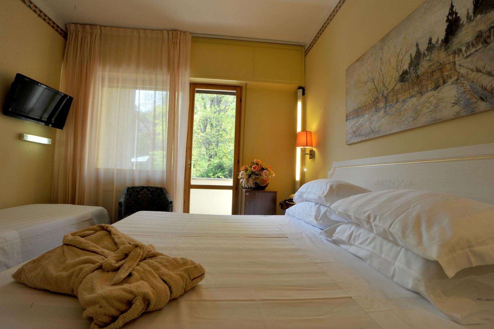 Hotel Ferrari Salsomaggiore Terme Ngoại thất bức ảnh